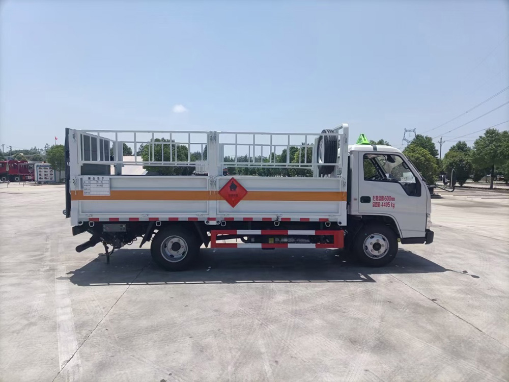 江铃顺达气瓶运输车